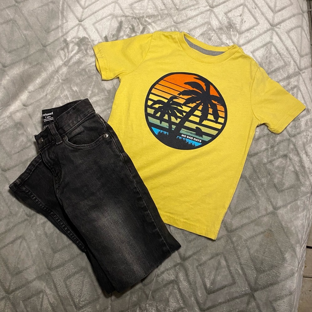Kids Yellow Beach Palm Tree Shirt with Black/White Jeans